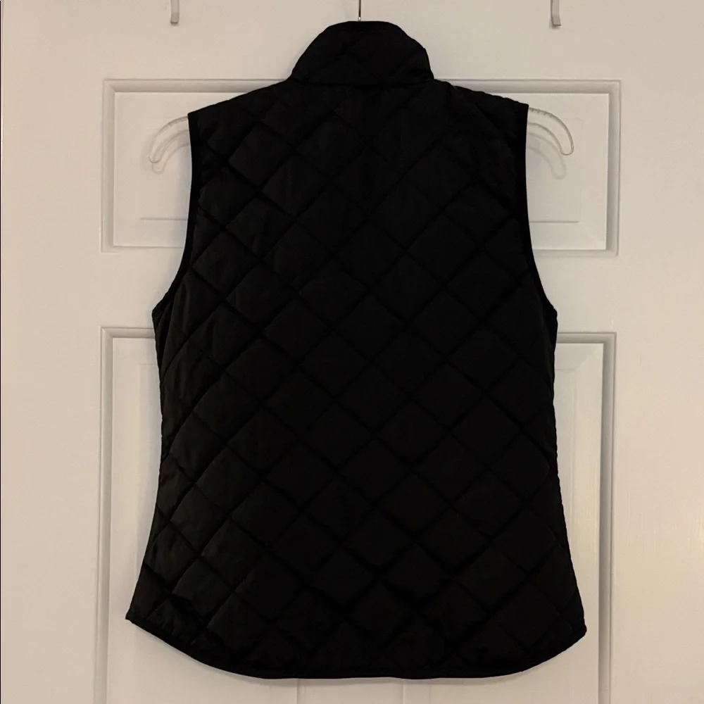 Women’s Black Quilted Vest - Picture 3 of 4